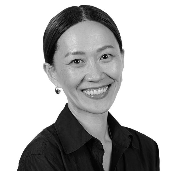 Jane Qin Medeiros